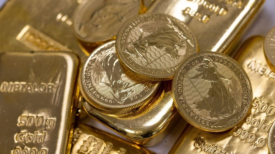 Why central banks own gold and investors should too 