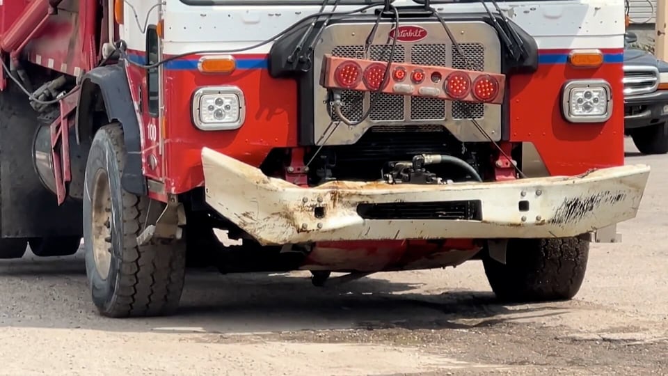 Regina garbage truck falls into sinkhole