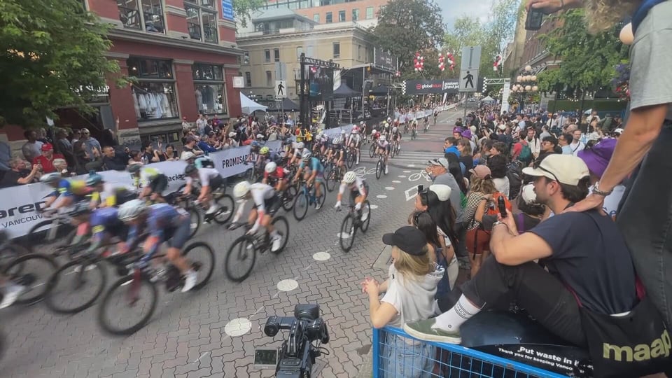 Historic cycling race takes over Gastown