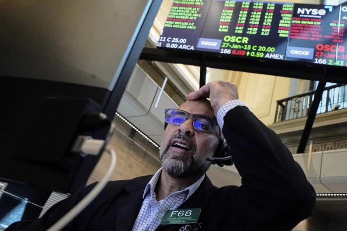 Buy companies insulated from trade drama: Rohinton