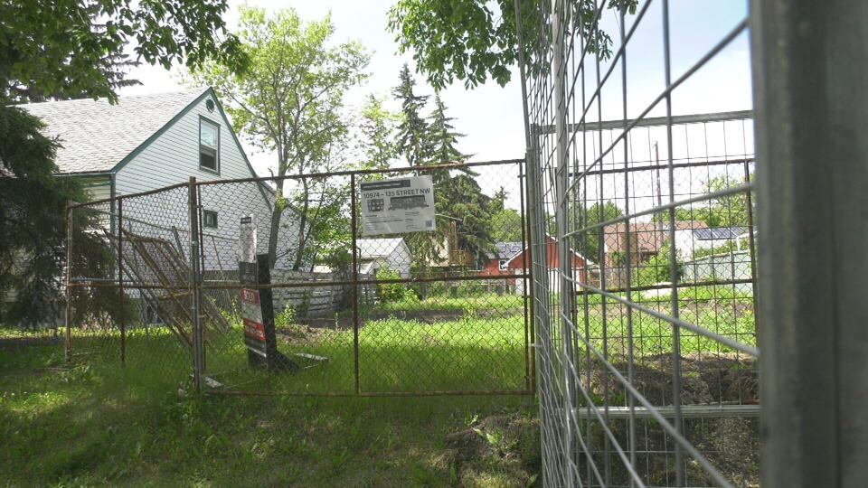 Edmonton council approves new rules for infill projects