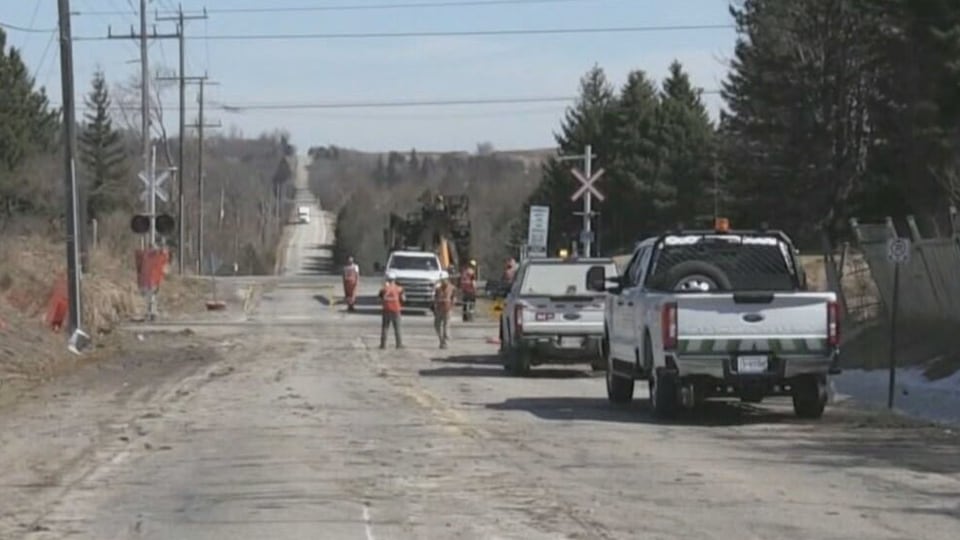Train slips off tracks in Tottenham