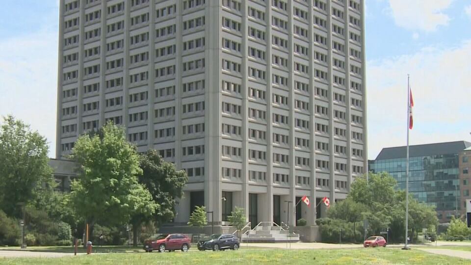 Morning Update: Unions uneasy about job cuts