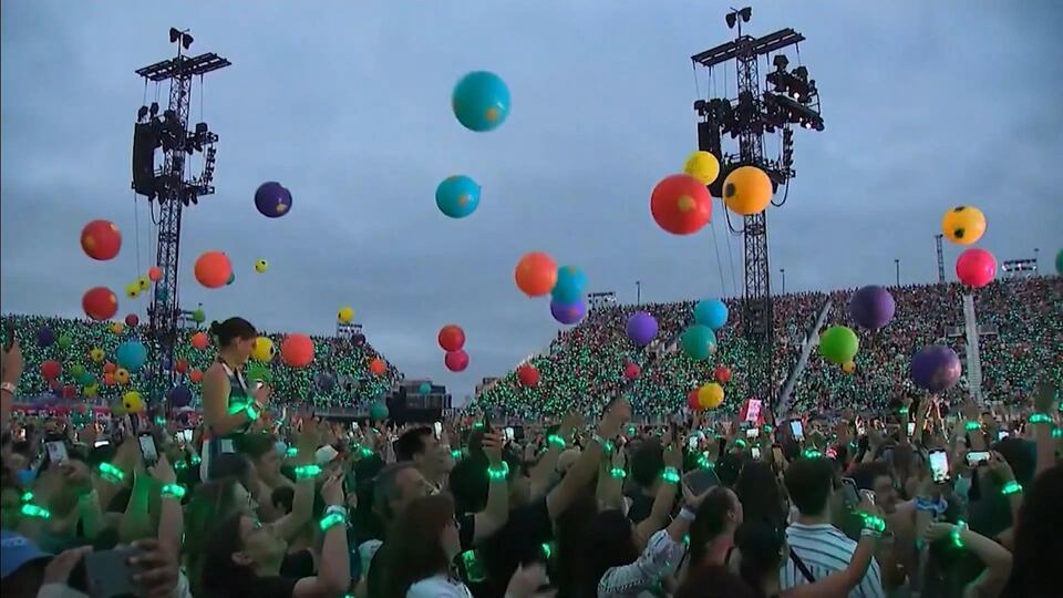 Coldplay wraps up sold-out shows at Rogers Stadium amid heat warning