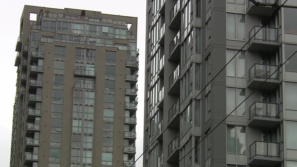 Housing advocates call for RentSafe signage program