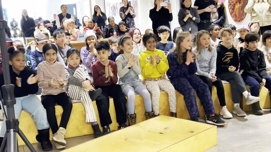 Thousands of books gifted by author to children in Toronto