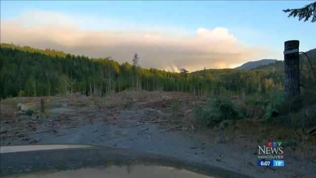 Vancouver Island wildfire continues to rage