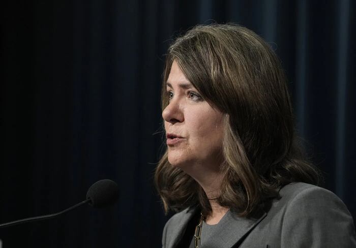 Former Alberta premier praises Smith for listening to Albertans and putting their needs first